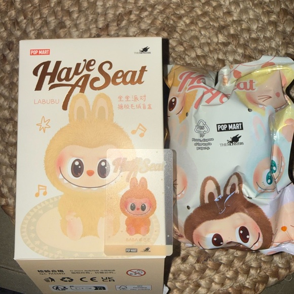 POP MART *BABA* Have A Seat Labubu - Picture 3 of 5